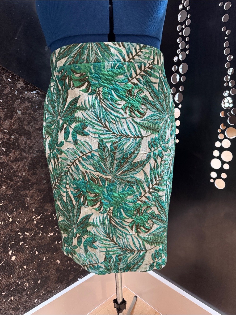 Leota Green Leaf-Print Pencil Skirt